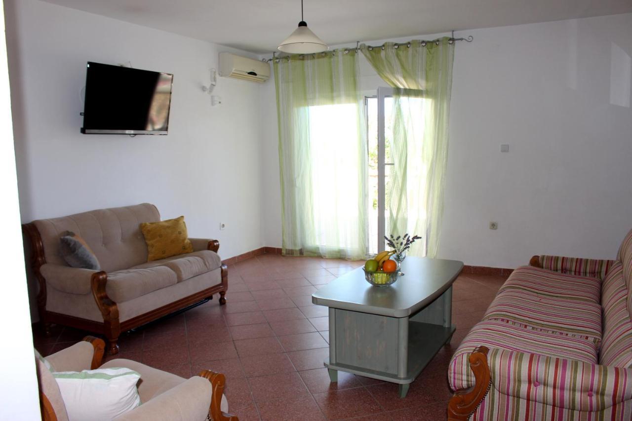Zorana Apartment Mimice Luaran gambar